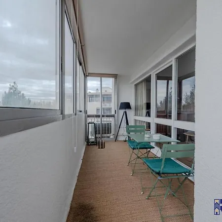 Le Chic - Cosy With Spacious Veranda * Perpiñán